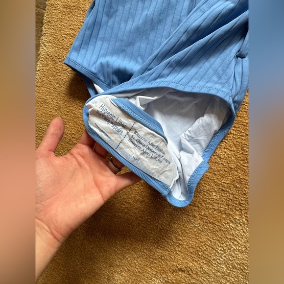 NWT Solid & Striped The Spencer One Piece Swimsuit - Picture 6 of 11